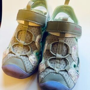 Girls dream pairs velcro sandles